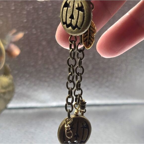 "5/$25" Mismatched Jack-o-Lantern Brass Tone Dangle Earrings 925 Ear Wires - Picture 3 of 4